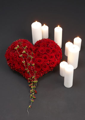 9_sorg_roser_rode_lys_hjerte